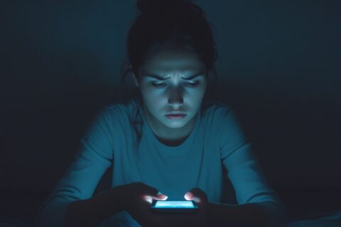 ¿Mantener contacto con tu ex en redes sociales? Estrategias para una ruptura saludable
